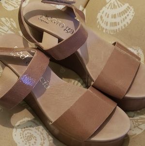 Pedro Garcia and Cloclico shoes.